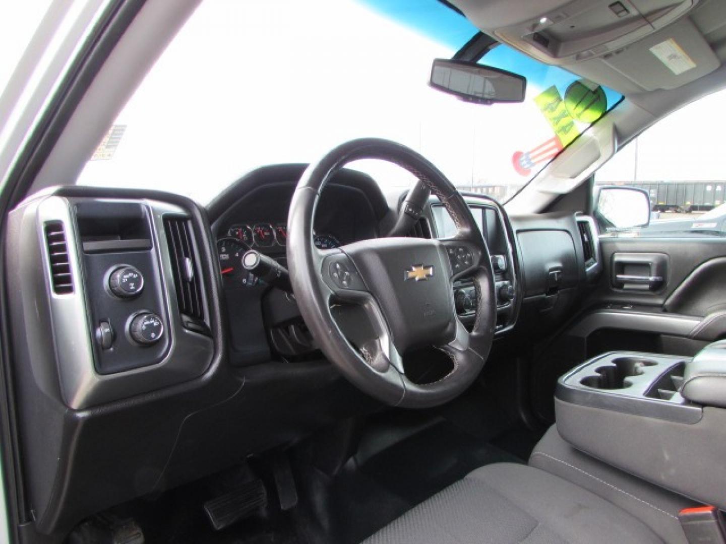 2017 Silver /Gray Chevrolet Silverado 1500 LT (1GCVKREC1HZ) with an 5.3 V8 engine, 6 speed automatic transmission, located at 4562 State Avenue, Billings, MT, 59101, (406) 896-9833, 45.769516, -108.526772 - Photo#11